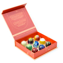 Load image into Gallery viewer, Filled Chocolate Bon Bon (9 pcs)