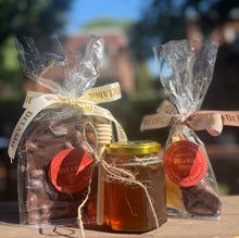 Charger l'image dans la galerie, Holiday mini Gift basket
