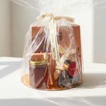 Load image into Gallery viewer, Rosh Hashanah gift basket
