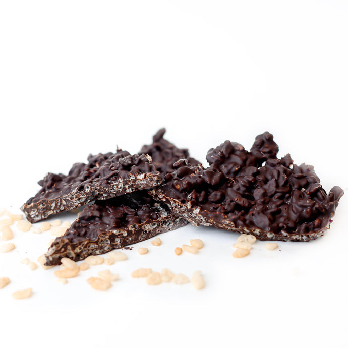 Écorce de riz croustillante au chocolat noir